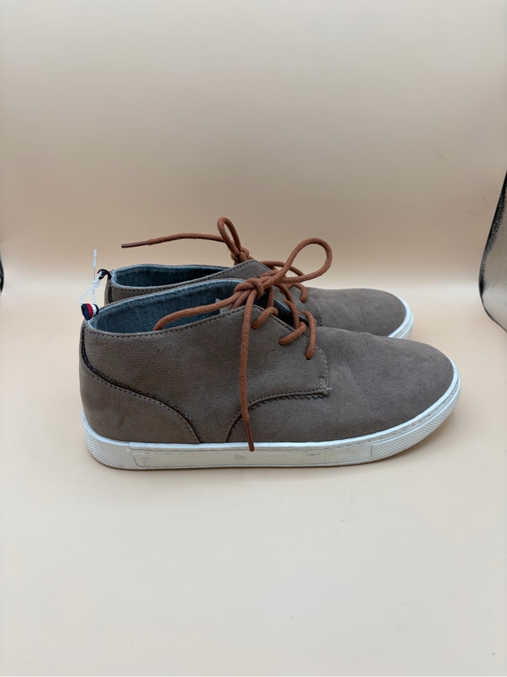 Tommy Hilfiger Kids Size 5, EU 36 Brown Suede Lace-Up Sneakers